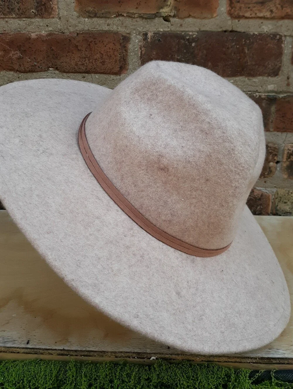 Universal Thread Beige Heather 100% Wool Wide Brim Fedora Panama Hat New With Ta